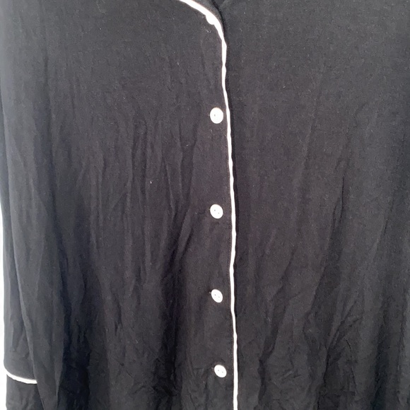 Adore Me pajamas top button down - Picture 2 of 5